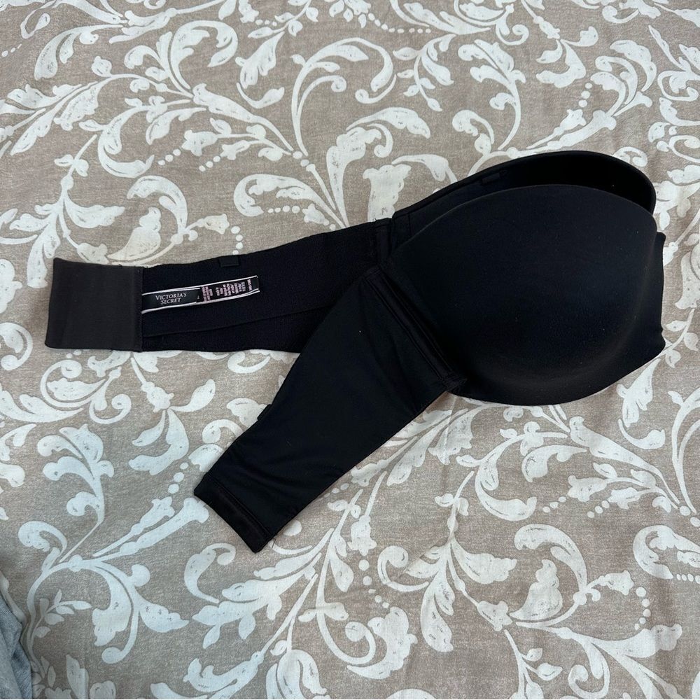 Victoria's Secret Lightly Lined Smooth Strapless Bra in Black Size 38D - Picture 6 of 9